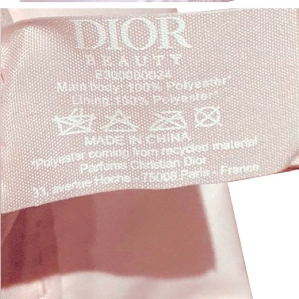 Dior Pink Puffy Cosmetic Bag, NIB 8x 5 - Picture 8 of 8
